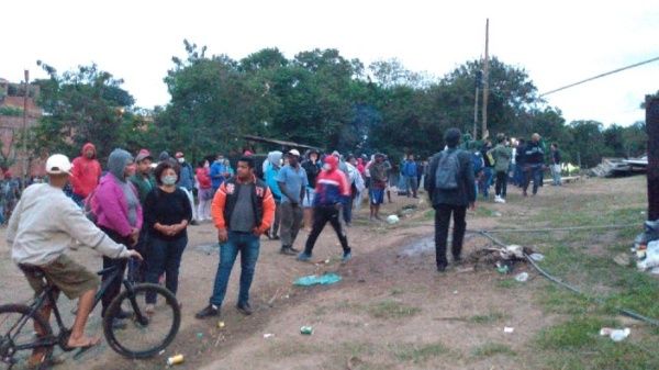 Brasil: con violencia dejan en la calle a 50 familias sin importar crisis por COVID-19