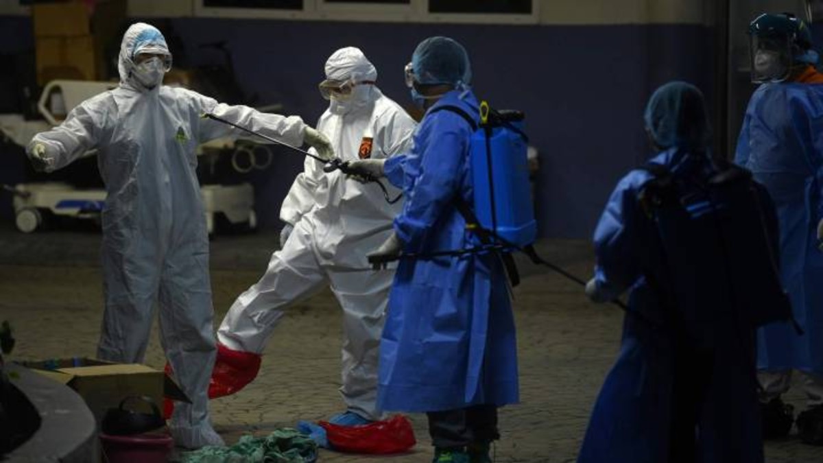 El Salvador registra tres muertes por covid-19 y casi cien contagios en un día