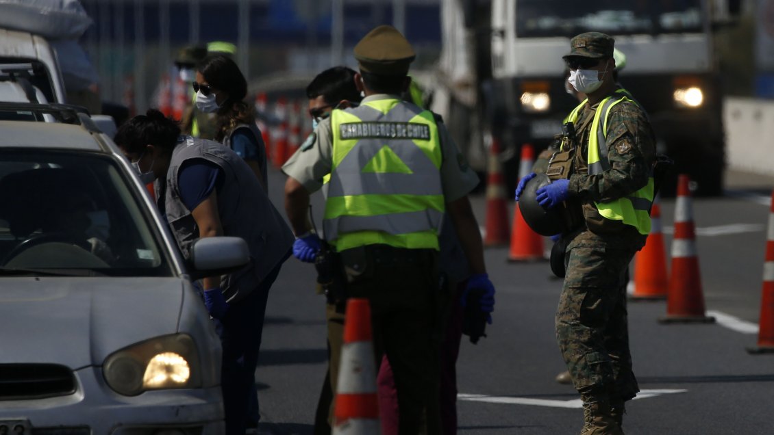 Los Lagos: Ejército y Carabineros inician rondas nocturnas por aumento de casos de COVID-19