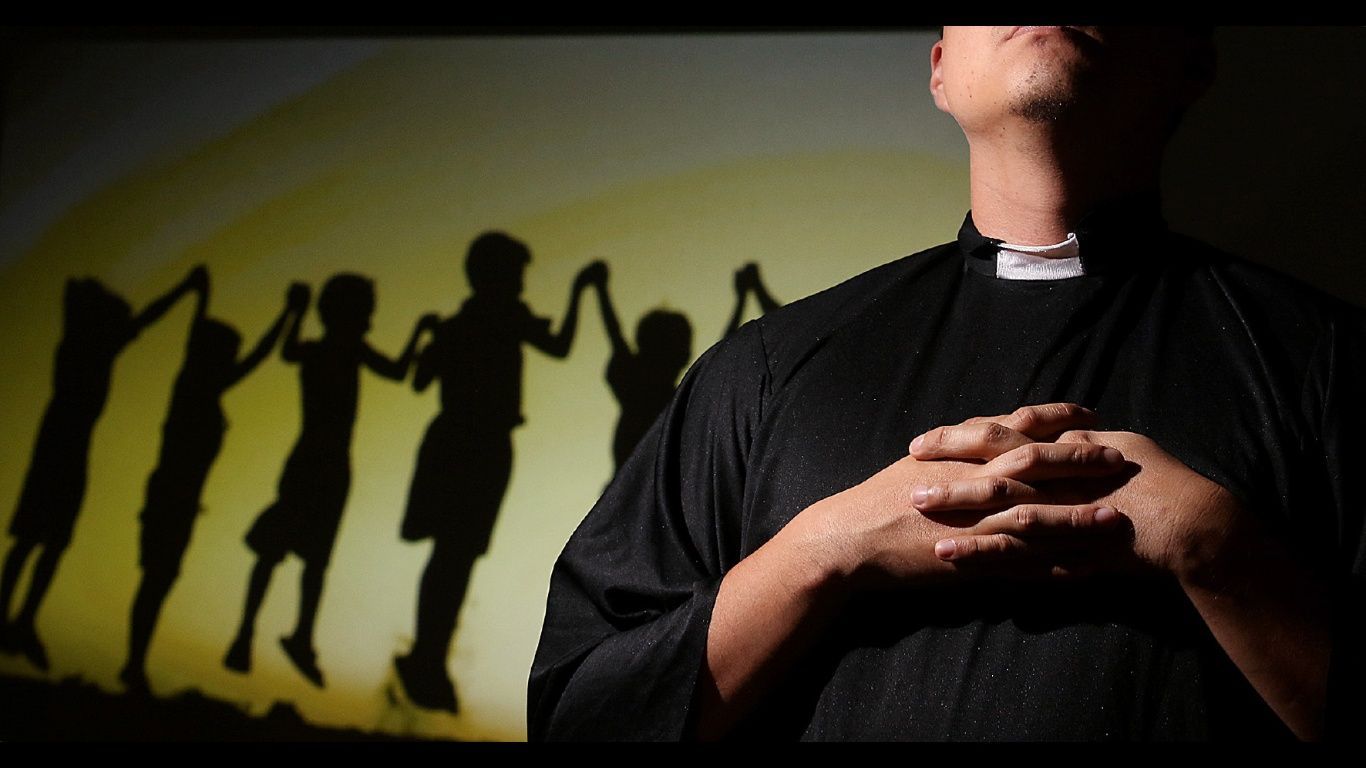 Sacerdote especialista en rituales de sanación y exorcismo denunciado por abuso sexual en Concepción