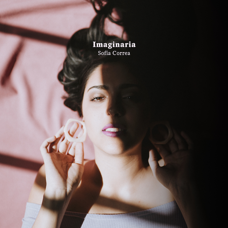Sofia Correa comparte lyric video para su nuevo single «Imaginaria»