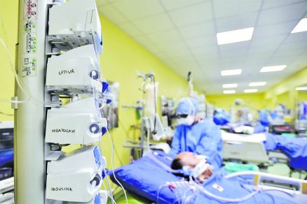 Doctor vocero de Fundación Equidad advierte: ‘Una vez entubados los pacientes, los ventiladores no van a poder ser devueltos a regiones’