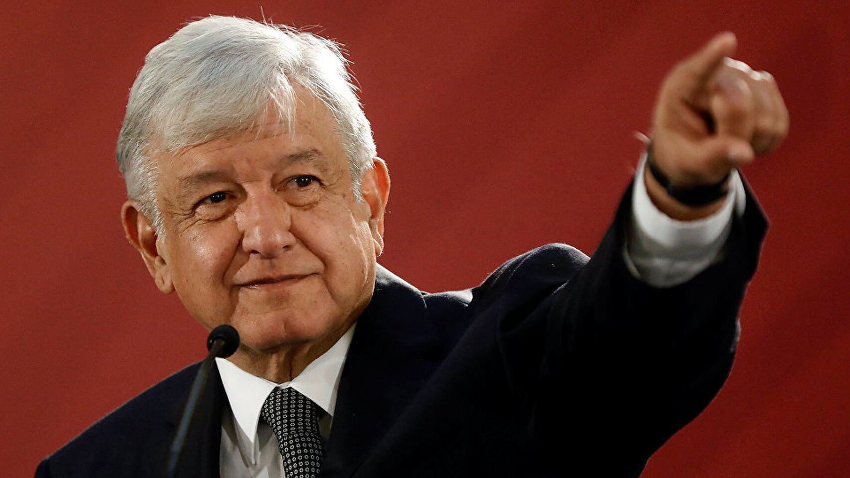 Estudio Celag: López Obrador mantiene altos índices de aprobación en México