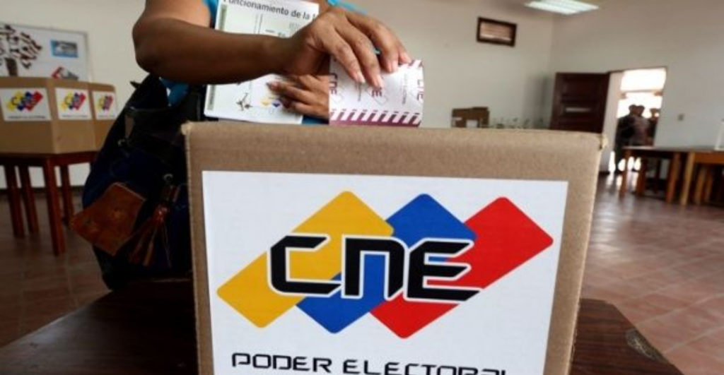 Consejo electoral venezolano posterga por siete días postulación de candidatos