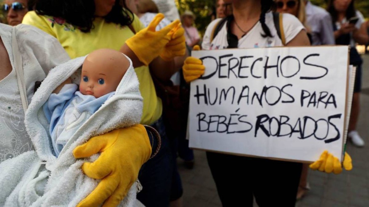 Existen 20.000 denuncias por robos de bebés en España