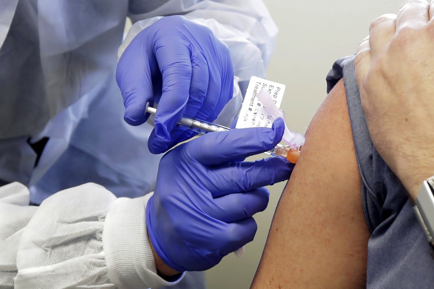 OMS espera se produzcan 2.000 millones de vacunas contra la COVID-19
