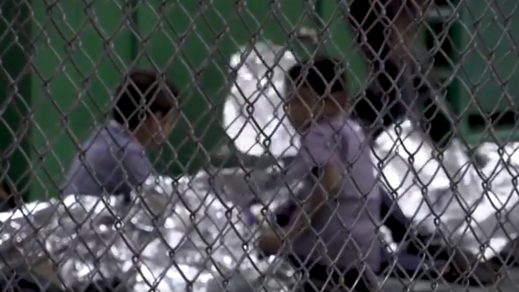 Activistas protestan por deportación de indocumentados en EE. UU.