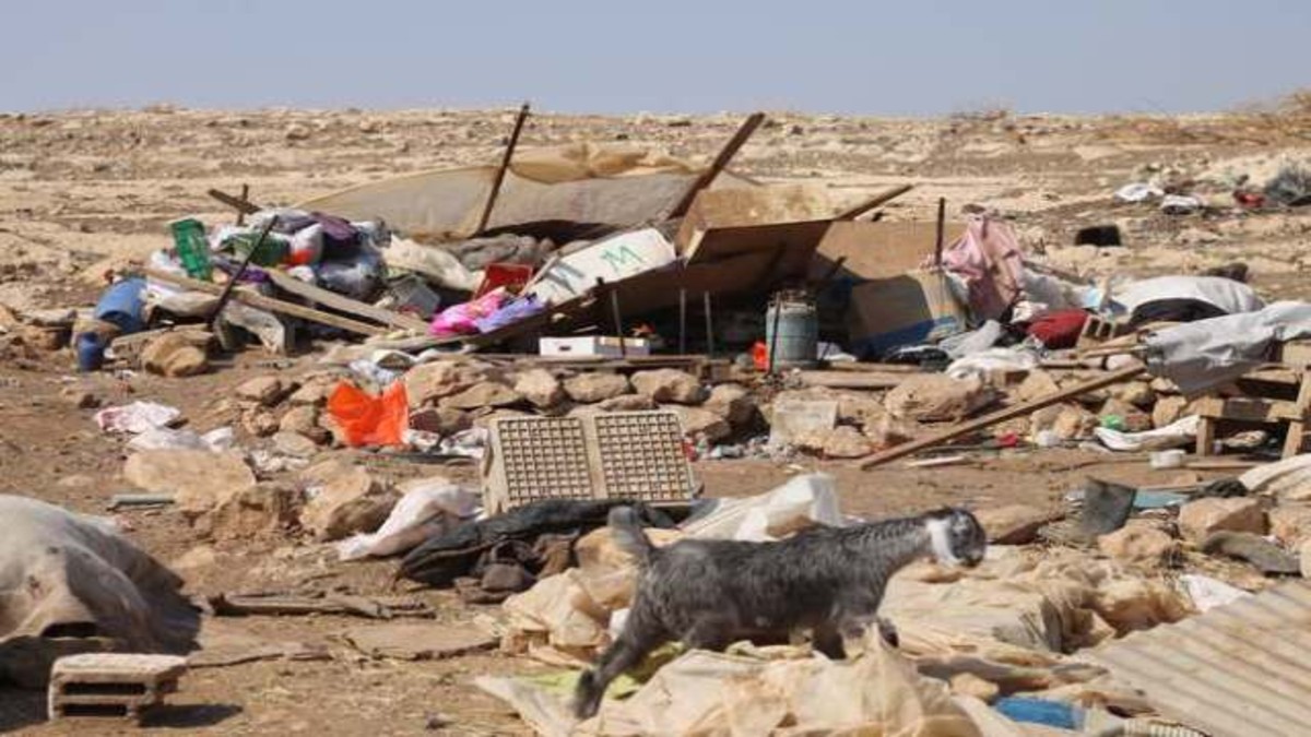 Israel destruye líneas de agua palestinas en el Valle del Jordán ocupado