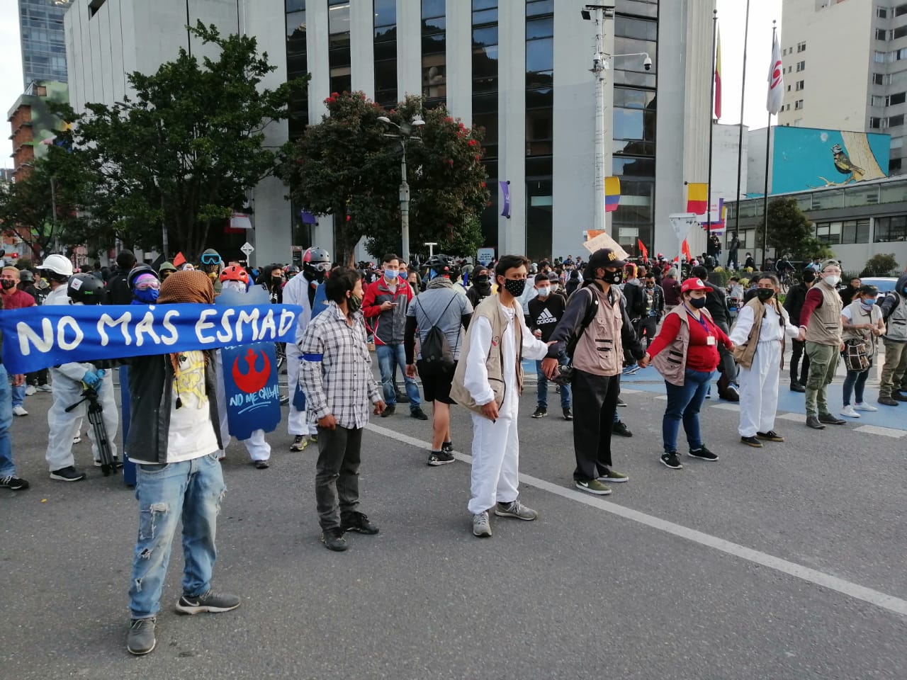 Colombia: denuncian fuerte represión contra manifestaciones en Bogotá y Medellín