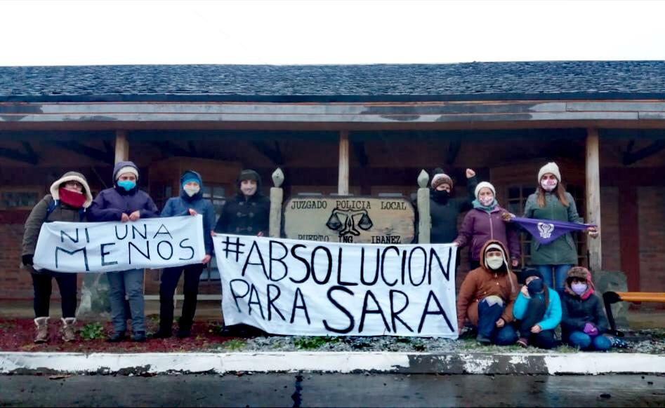 «La legítima defensa no es delito»: Redes feministas se articulan en Aysén por la absolución de Sara