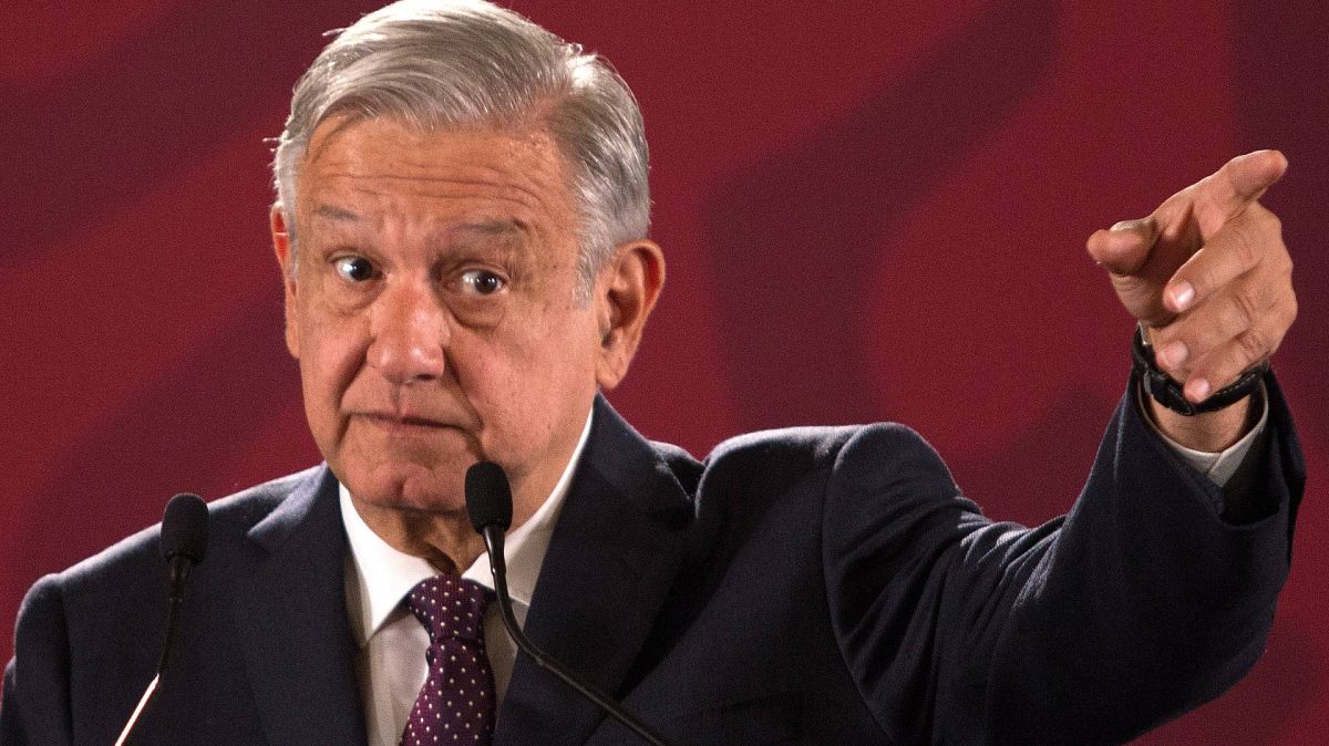 AMLO pide a la Suprema Corte investigar al juez que suspendió la Ley de la Industria Eléctrica