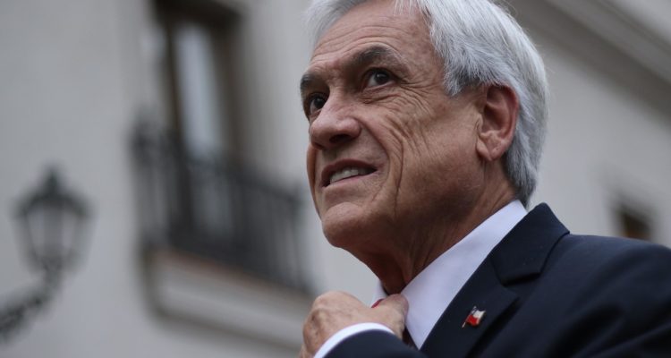 Sebastián Piñera se la juega el todo por el todo en favor de las AFP