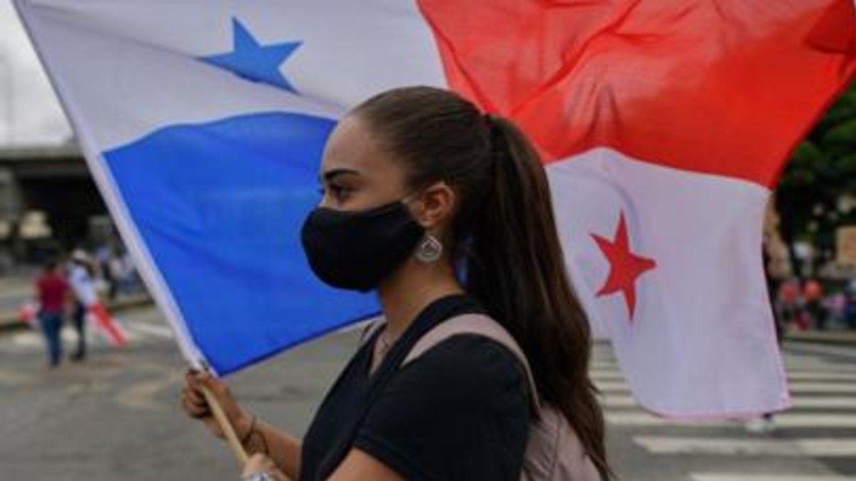 Presidente de Panamá sanciona ley contra discriminación política de las mujeres