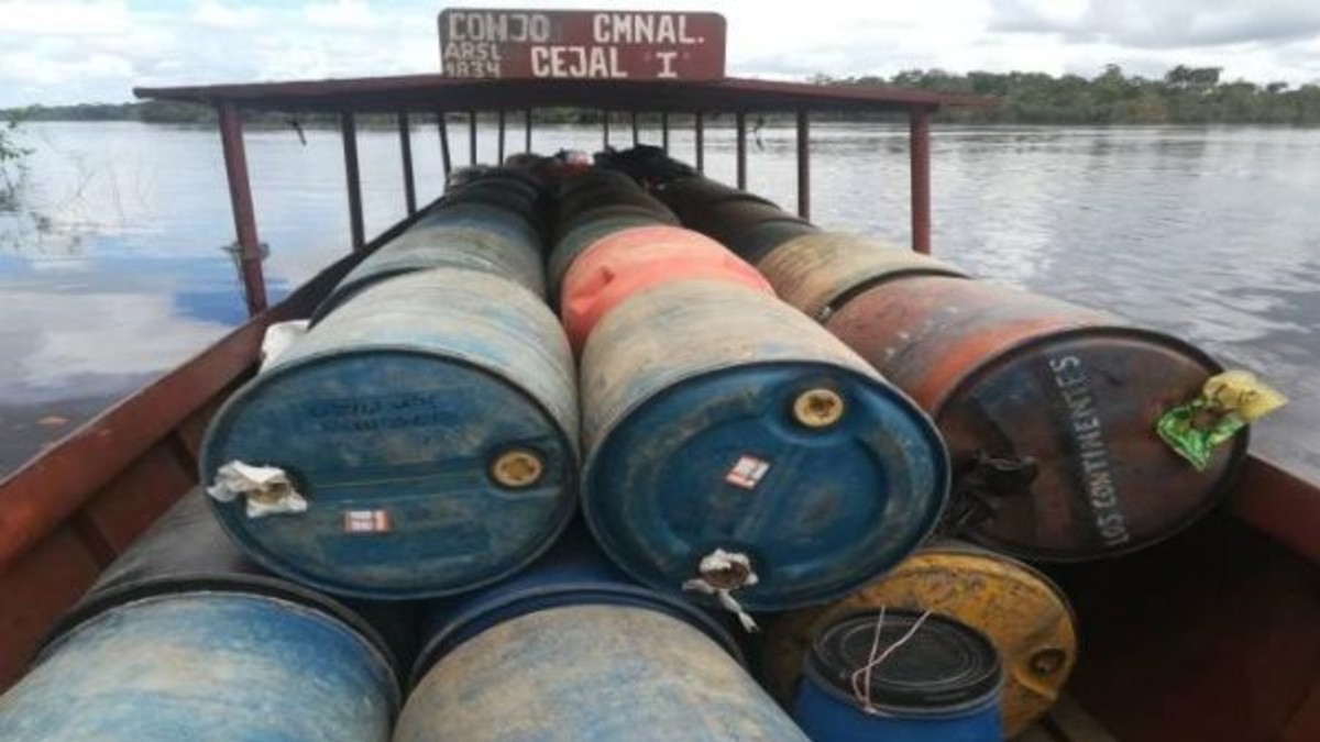 Venezuela intercepta contrabando de combustible a Colombia camuflado como supuesta ayuda humanitaria