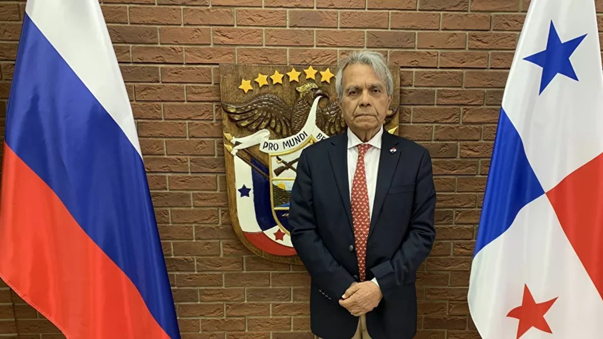 Embajador Efraín Villarreal Arenales: «Nosotros quisiéramos que en materia de producción, distribución y venta de productos Rusia y sus empresas utilizaran a Panamá»