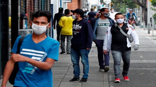 La pandemia avanza sin control en Colombia que ya supera los 240.000 casos