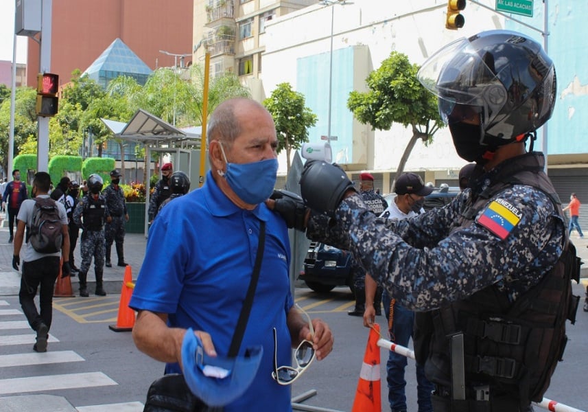 Venezuela se acerca a los 8 mil casos de COVID-19 y llama a respetar cuarentena radical