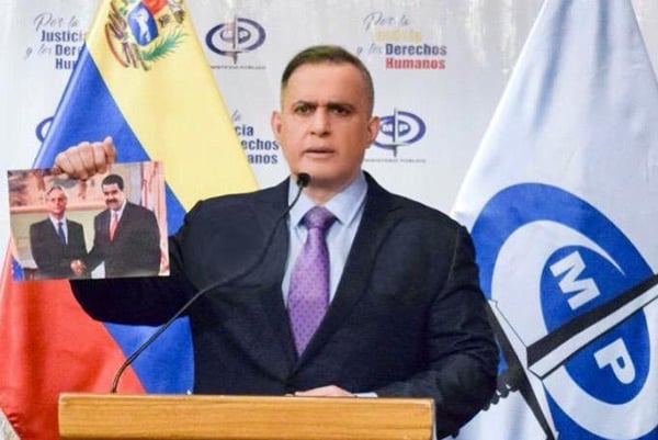 Venezuela: ordenan detener a 11 designados de Guaidó involucrados en despojo del oro del país