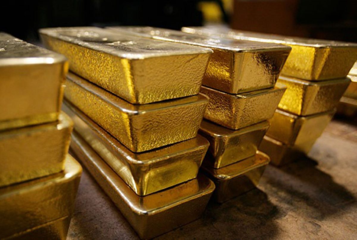 El oro llega su nivel más alto en precio desde 2011