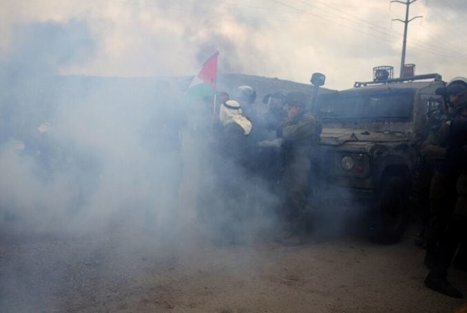 Tropas de Israel reprimen manifestación palestina contra expansión de asentamientos