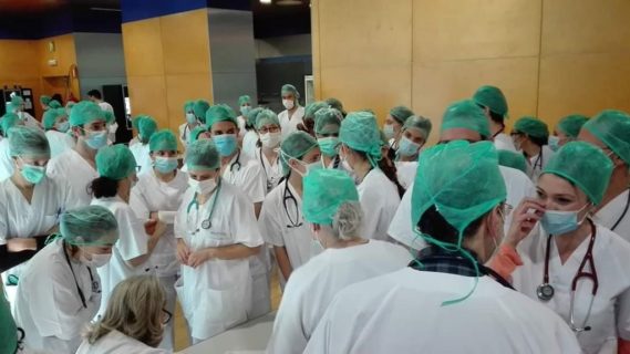 Científicos españoles piden evaluación independiente de la gestión del COVID-19