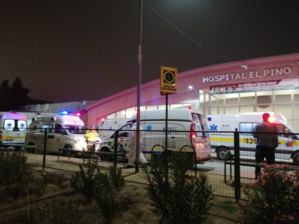 Contraloría ordena sumario en Subsecretaría de Redes Asistenciales por pacientes hospitalizados en ambulancias