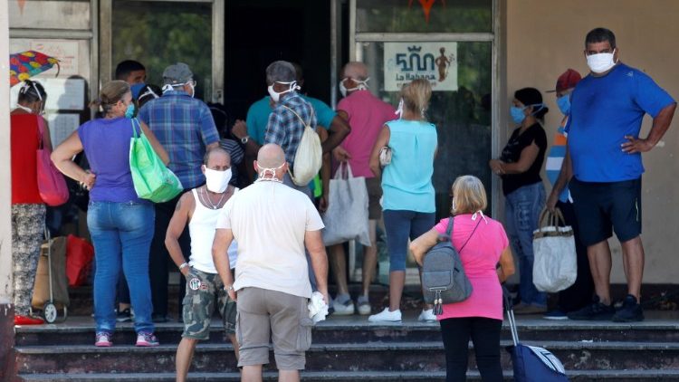 La Habana empieza septiembre con toque de queda para frenar propagación del covid-19