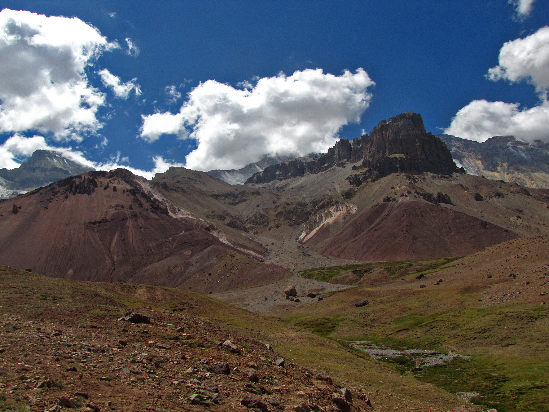 Santiago: Piden que predios fiscales del Cajón del Maipo sean declarados como Parque Nacional