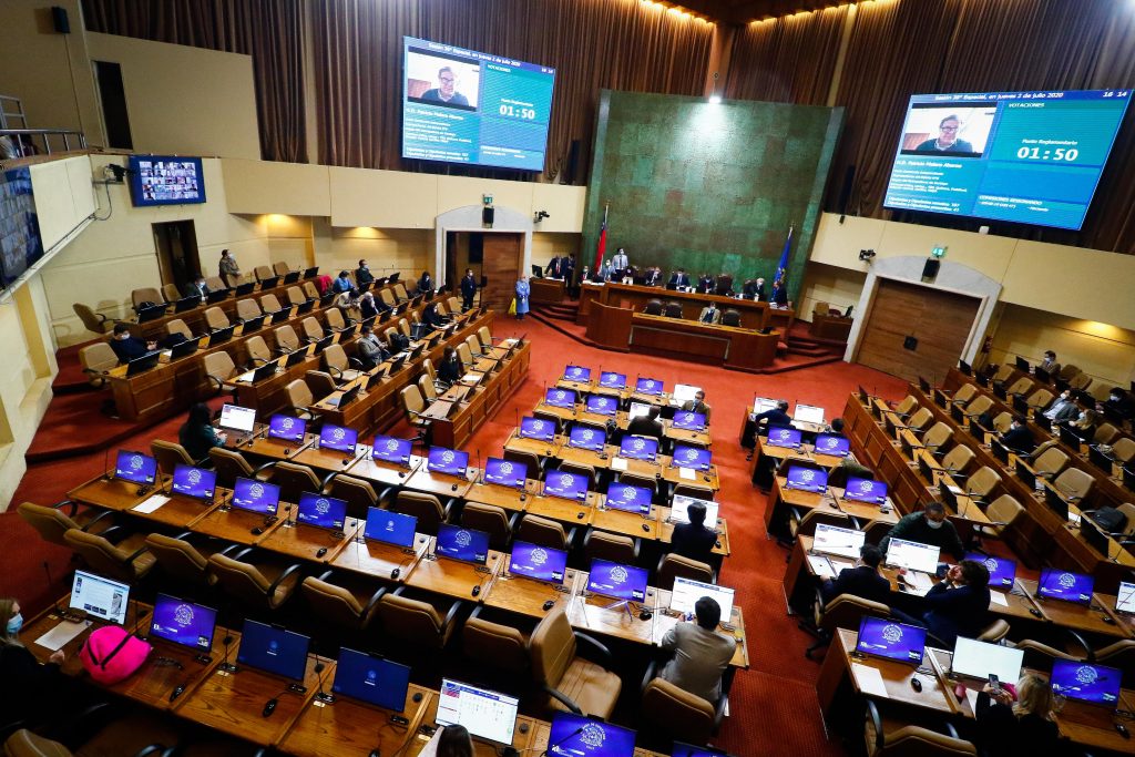 Diputados aprueban proyecto que suspende el pago de créditos estudiantiles durante la pandemia