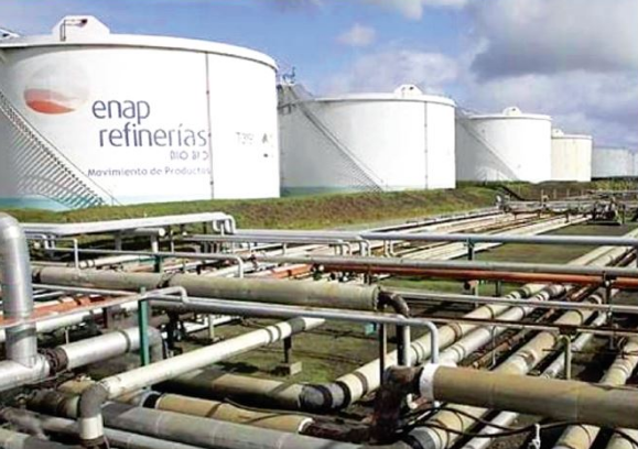 Contraloría detectó irregularidades, sobrecostos y posible fraude al fisco en mantención a refinería de ENAP en Bío Bío