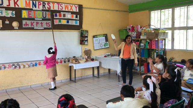 México comenzará año escolar a través de televisoras
