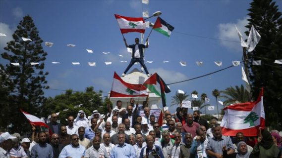 (Fotos) Palestinos se solidarizan con El Líbano tras explosión en Beirut