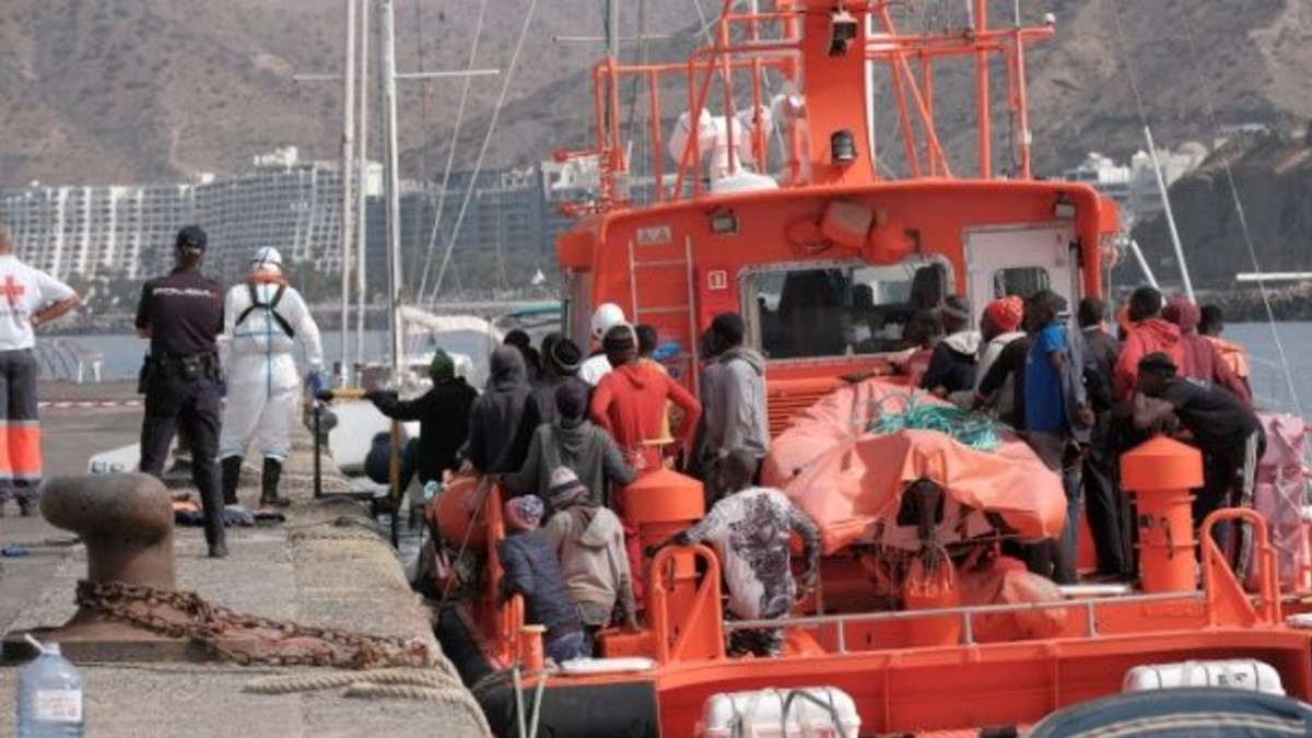Francia: Guardia costera intercepta a 88 migrantes en camino a Reino Unido
