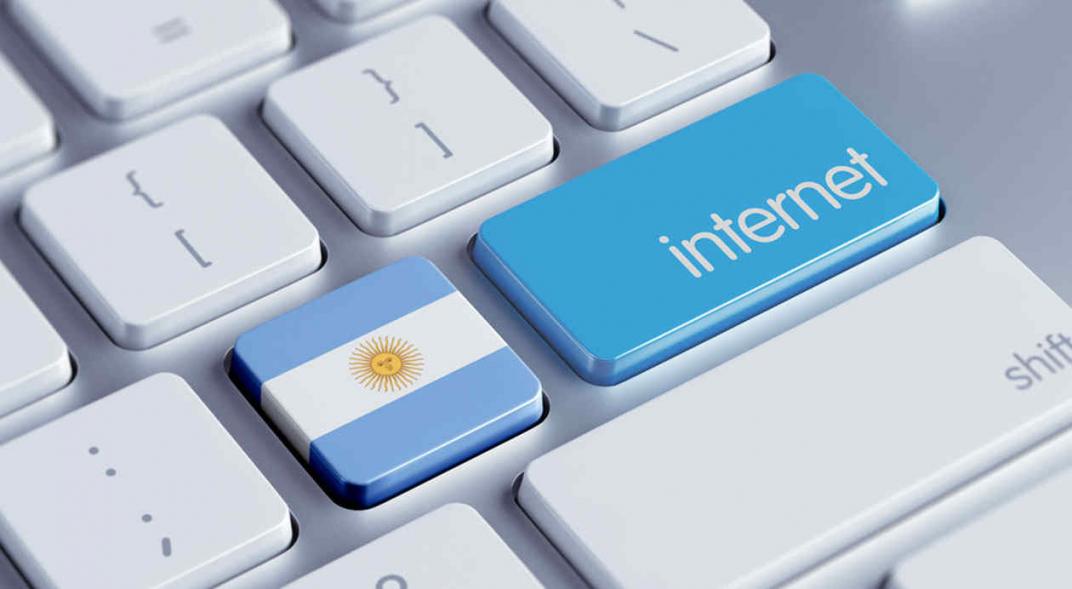 Argentina declara servicio público esencial a telefonía, Internet y TV por cable y congela tarifas