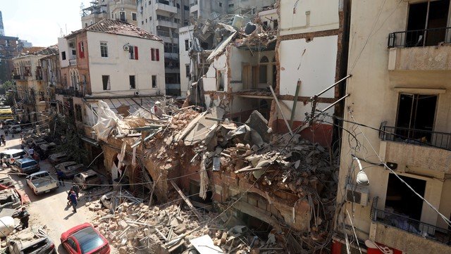 Sin hogar 300.000 personas en el Líbano y tensión ante la tragedia