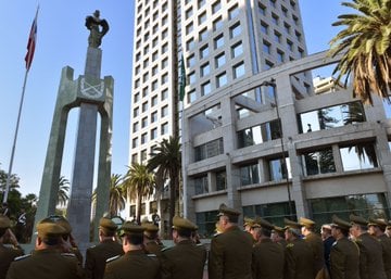 Vecinos de San Borja rechazan  gasto de $260 millones para restaurar monumento a Carabineros