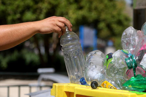 España restringirá el uso de envases plásticos en 2023
