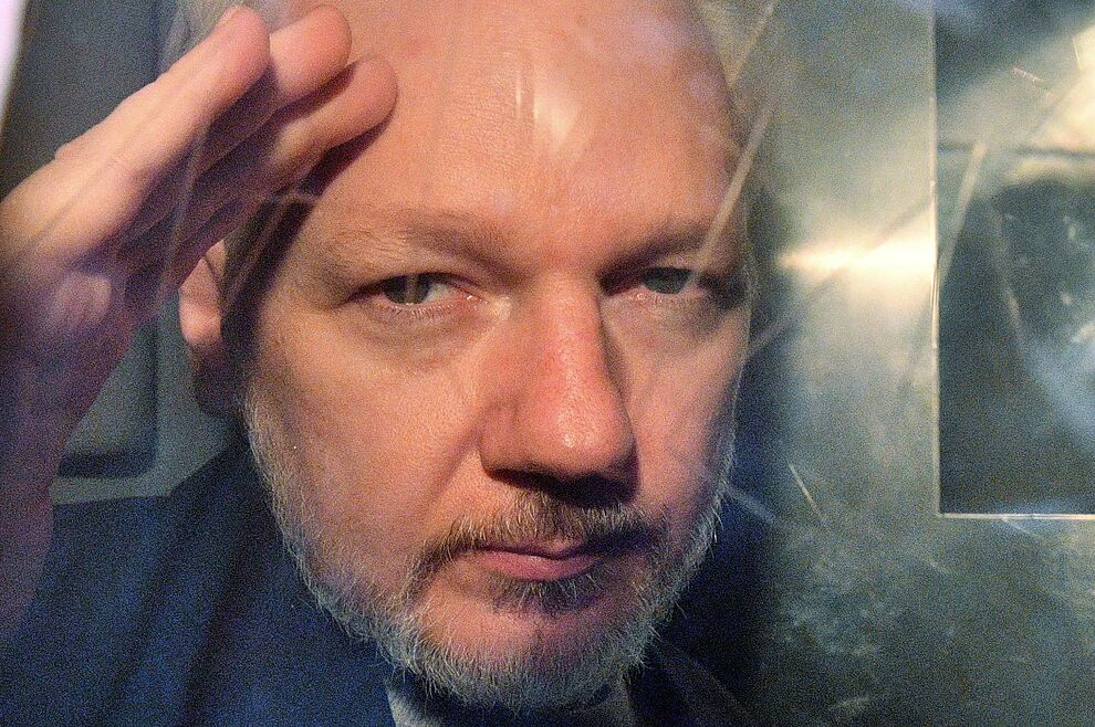 Assange