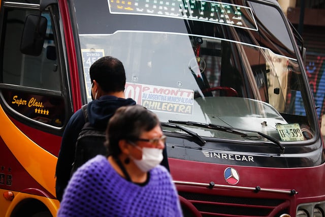 Presentan a Servel propuesta de transporte gratuito para el día del plebiscito