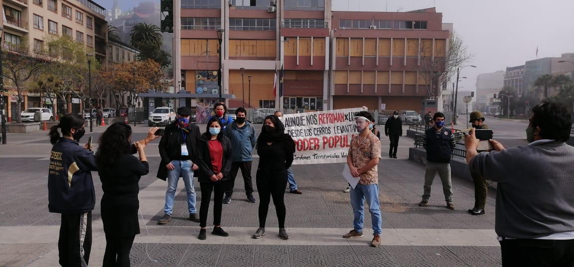 Poblador es detenido mientras Mesa Social de Valparaíso denunciaba represión en manifestaciones del 11 de septiembre