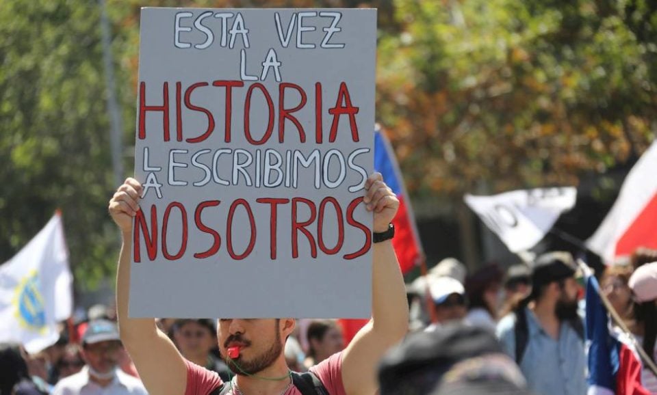Constanza Valdés, activista LGTBIQ+: «La nueva Constitución no puede cometer el error de volver a poner a la familia como núcleo de la sociedad»