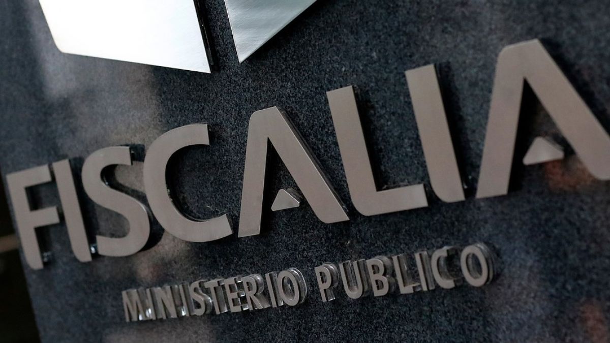 Asociación de Fiscales acusa «presiones» tras petición de Piñera de remover al fiscal que lo indaga por muertes en pandemia