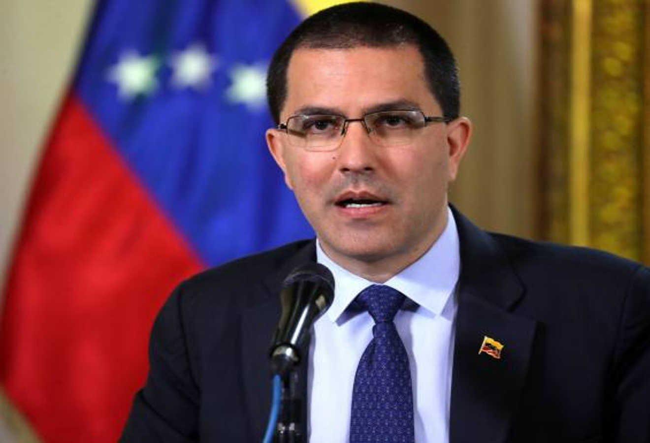 Canciller venezolano denuncia que Mike Pompeo aprovecha gira de campaña electoral por Suramérica para amenazar a su país