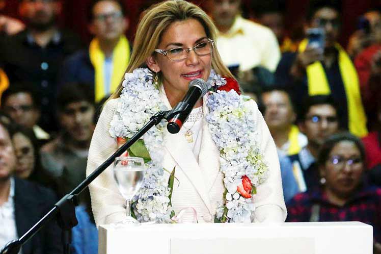 «Por el bien mayor»: Jeanine Áñez retira su candidatura a la presidencia de Bolivia