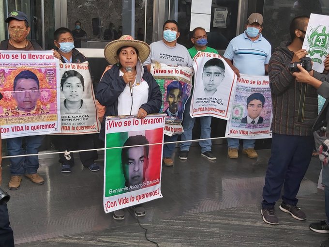 Se cumplen 6 años del caso Ayotzinapa: Familiares de los estudiantes desaparecidos exigen verdad y justicia