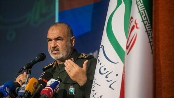 Comandante de la Guardia Revolucionaria a Trump: «Si un pelo cae de la cabeza de un iraní, le volaremos la pelusa»