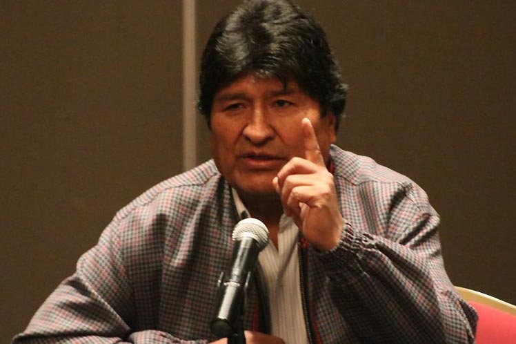 Evo Morales: «Bolivia tiene en este momento dos pandemias, una que nos mata de hambre y la del coronavirus»