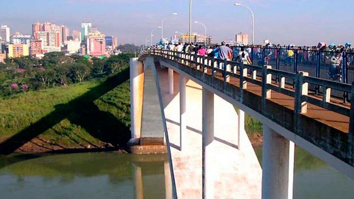 Asociación de Médicos de Paraguay expresa preocupación por apertura de frontera con Brasil