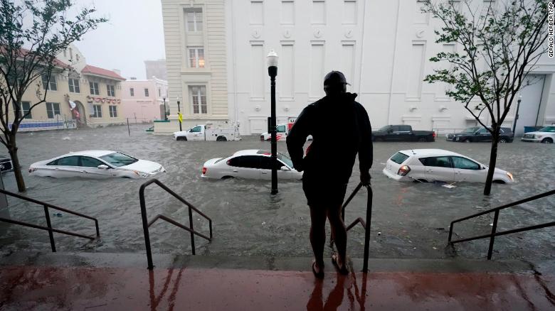 EE. UU.: huracán Sally provoca «inundaciones históricas y catastróficas»