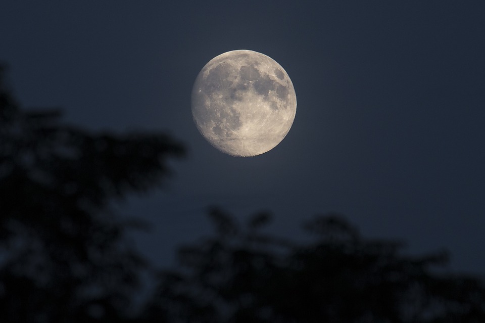 La Luna se está oxidando y desconcierta a los científicos